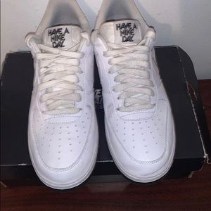 Men’s Nike Air Force 1 Have A Nike Day.
